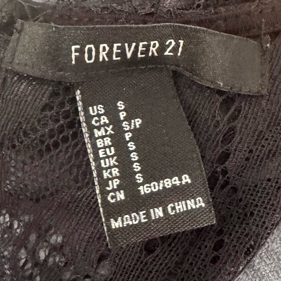 Vintage Forever 21 Low Cut Plunge Neck Line Lace Maxi Dress Sz S - Picture 5 of 5